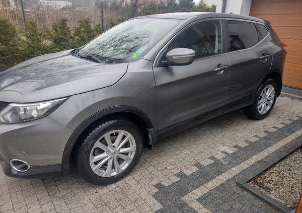 Nissan Qashqai cena 44999 przebieg: 165000, rok produkcji 2014 z Białystok małe 172